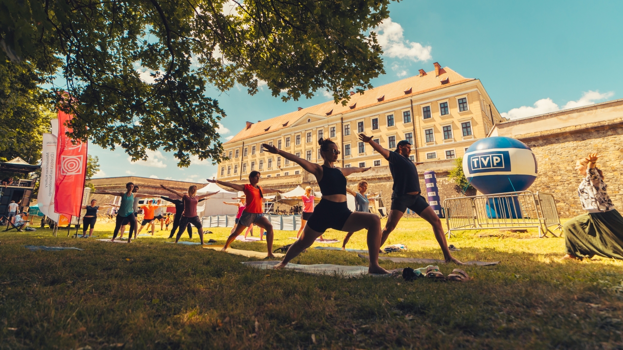 CZYTELNICZY CHILLOUT Z BIBLIOTEKĄ