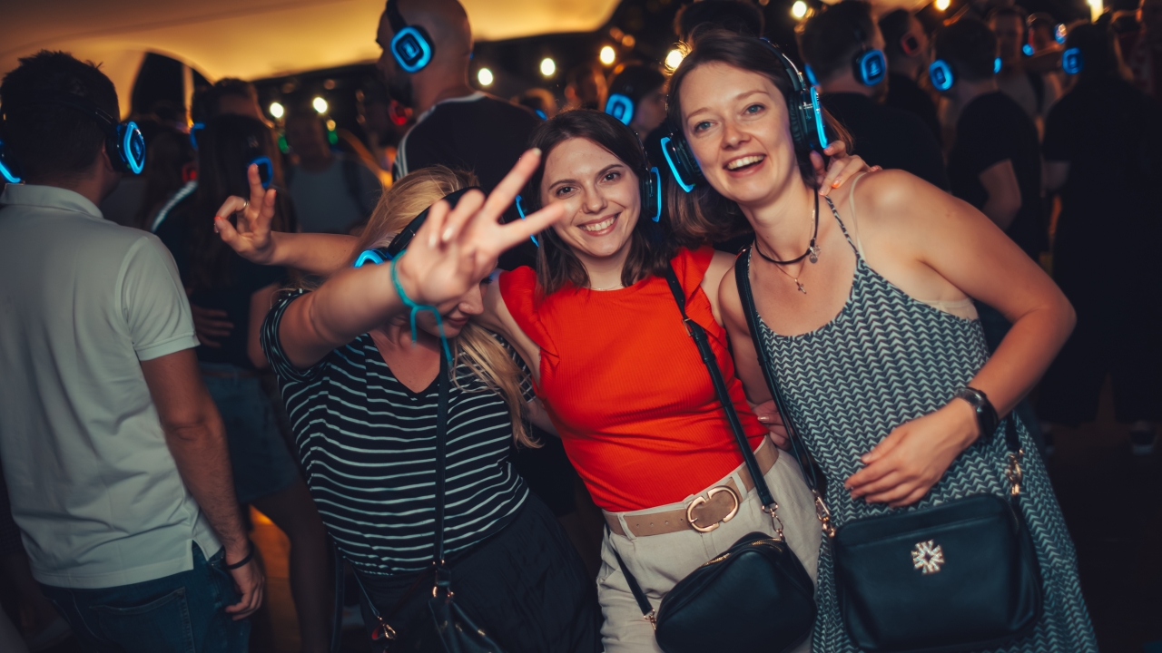 SILENT DISCO